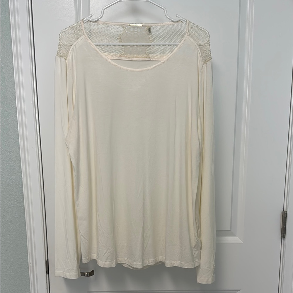 Elegant Kingdom Couture Cream Long Sleeve Top
